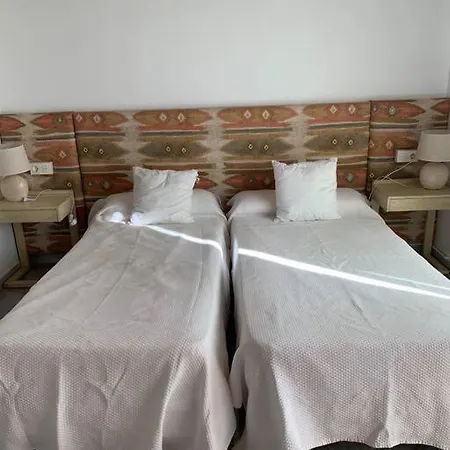 Casa En Primera Linea De Playa Естепона